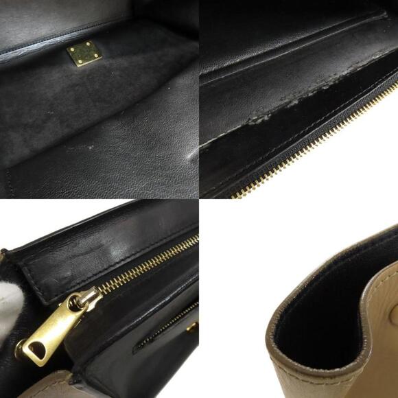 CELINE Trapeze Handbag in Calf Suede - Picture 6 of 11